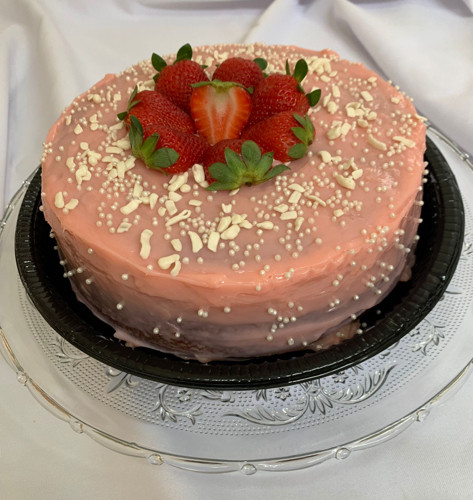Imagem 1 de Bolo de ninho com morango