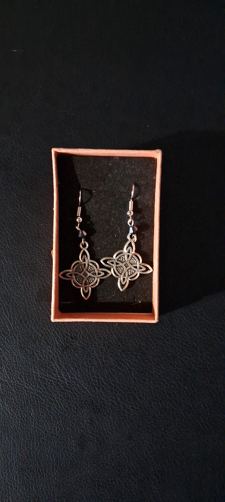 Imagen 1 de Aros nudo de brujas