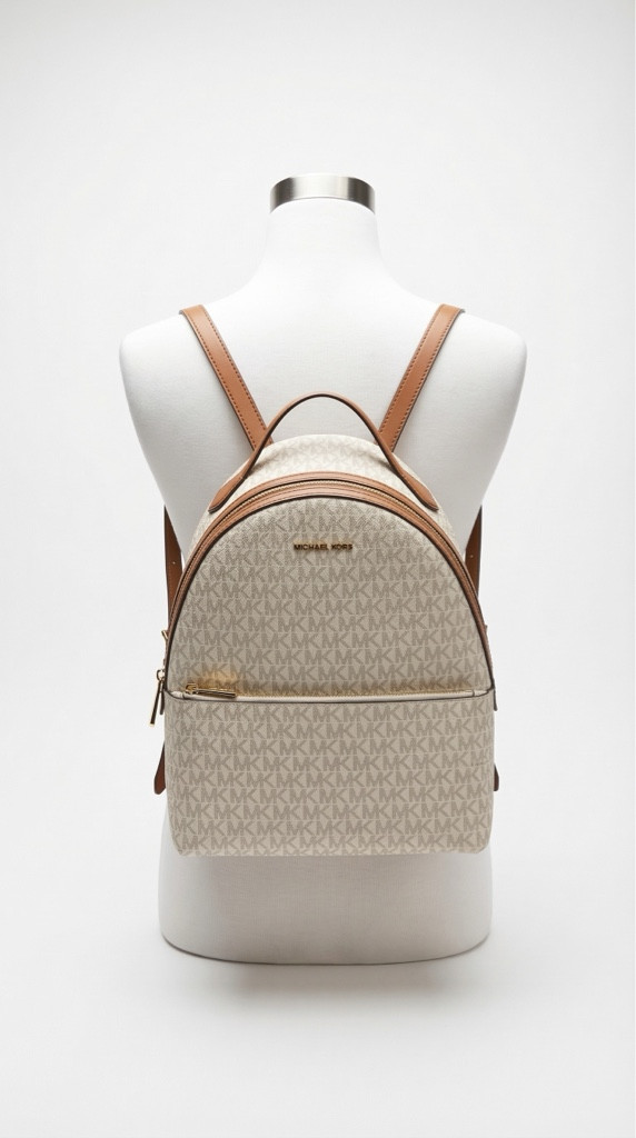 Imagen 1 de ✨ 🎒 Vainilla Mochila Sheila Mediana con Logotipo de Michael Kors