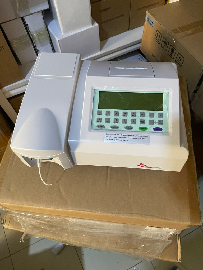 Imagem 1 de Analisador de bioquímica semiautomático Sinothinker