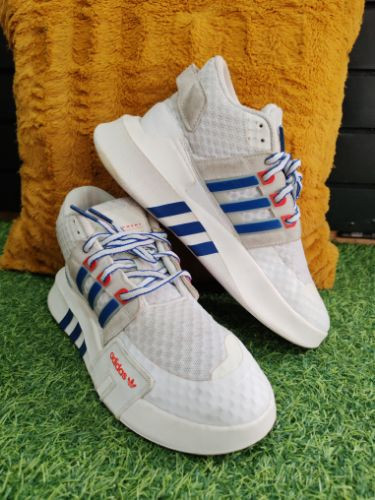 Imagen 1 de Adidas Altos Claros Talla 37.5, 24CM