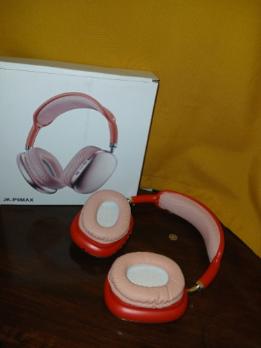 Imagen 1 de HEADPHONE P9 PLUS MAX (Rojo)