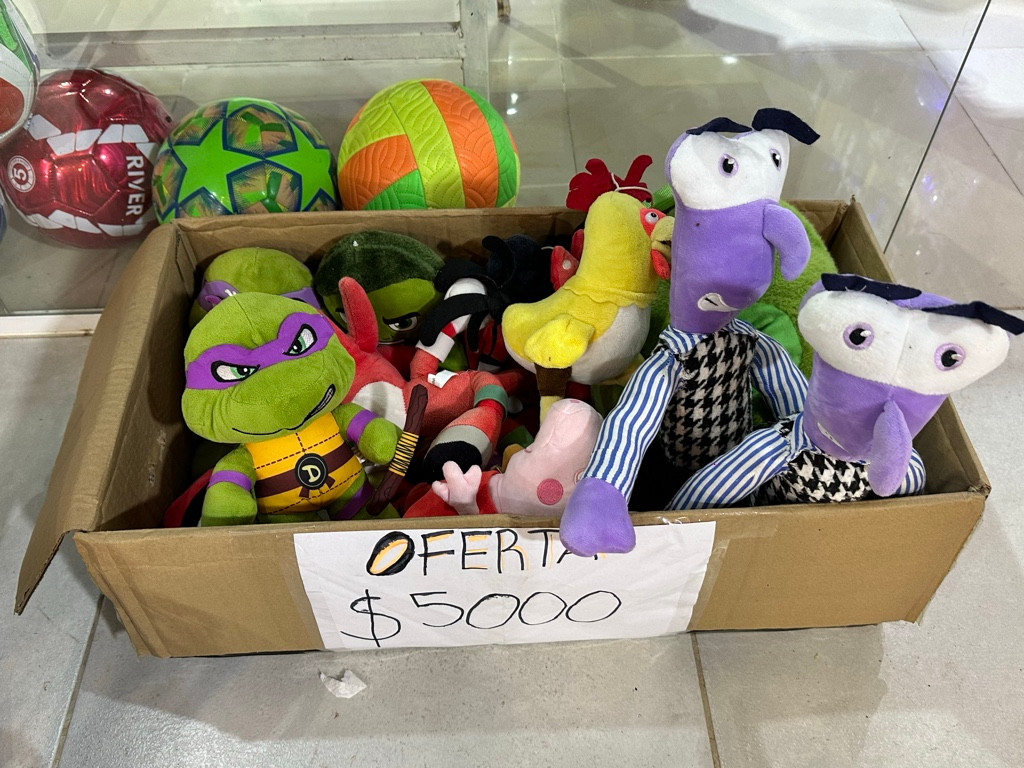 Imagen 1 de  oferta peluches,patos,etc