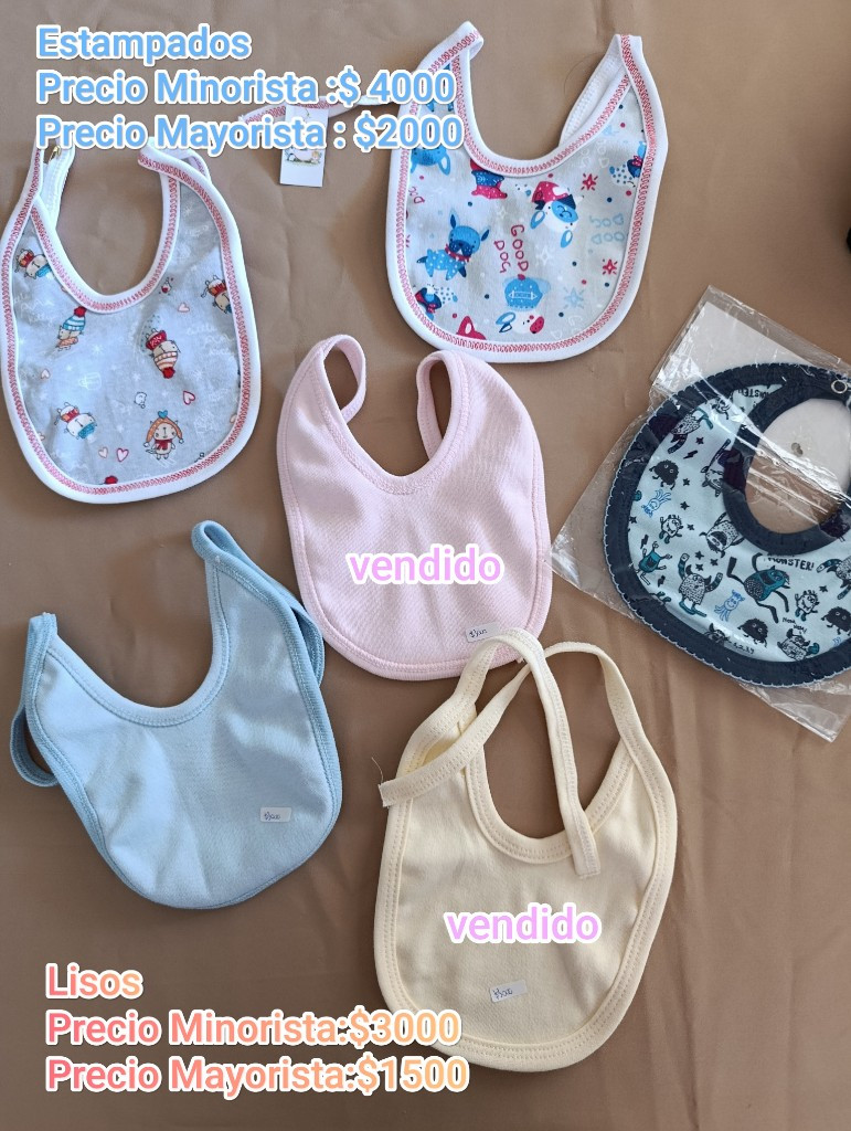 Imagen 1 de Baberos Lisos y estampados