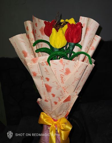 Imagen 1 de Ramo de 4 tulipanes de limpiapipas