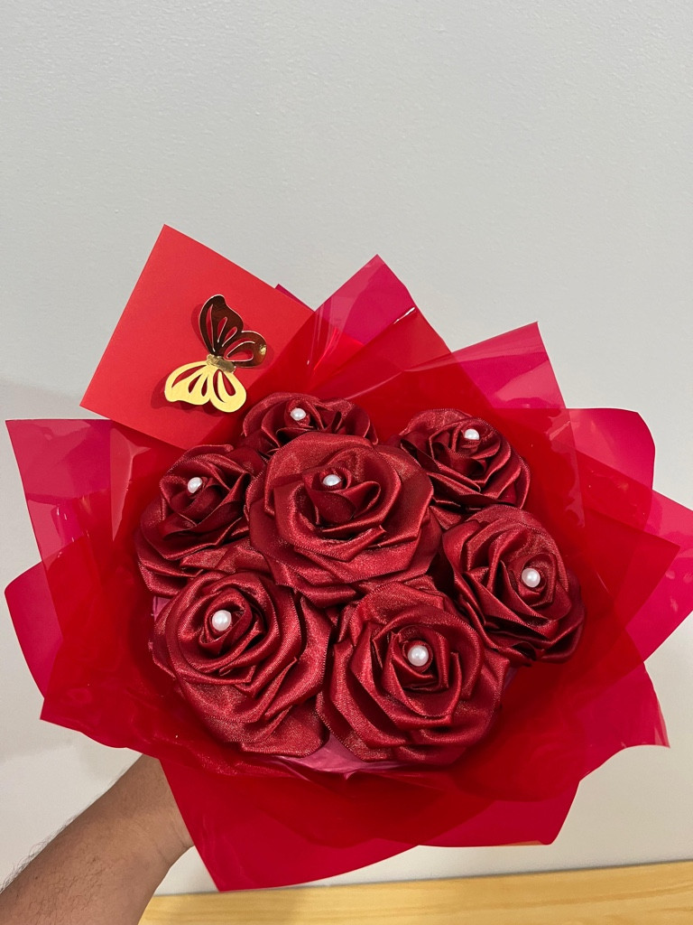Imagem 1 de Buquê c/ 7 rosas