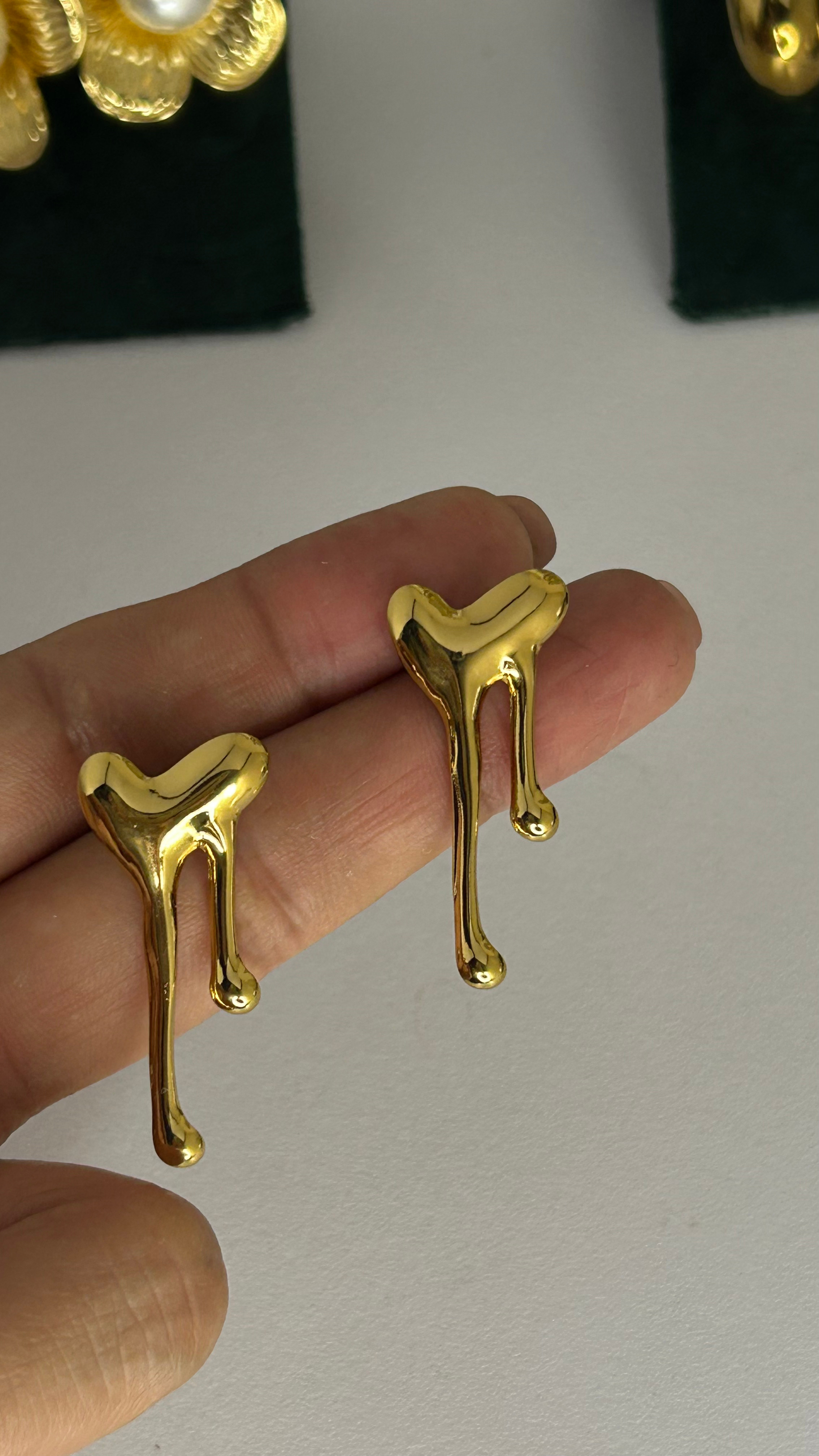 Imagen 1 de aretes corazón