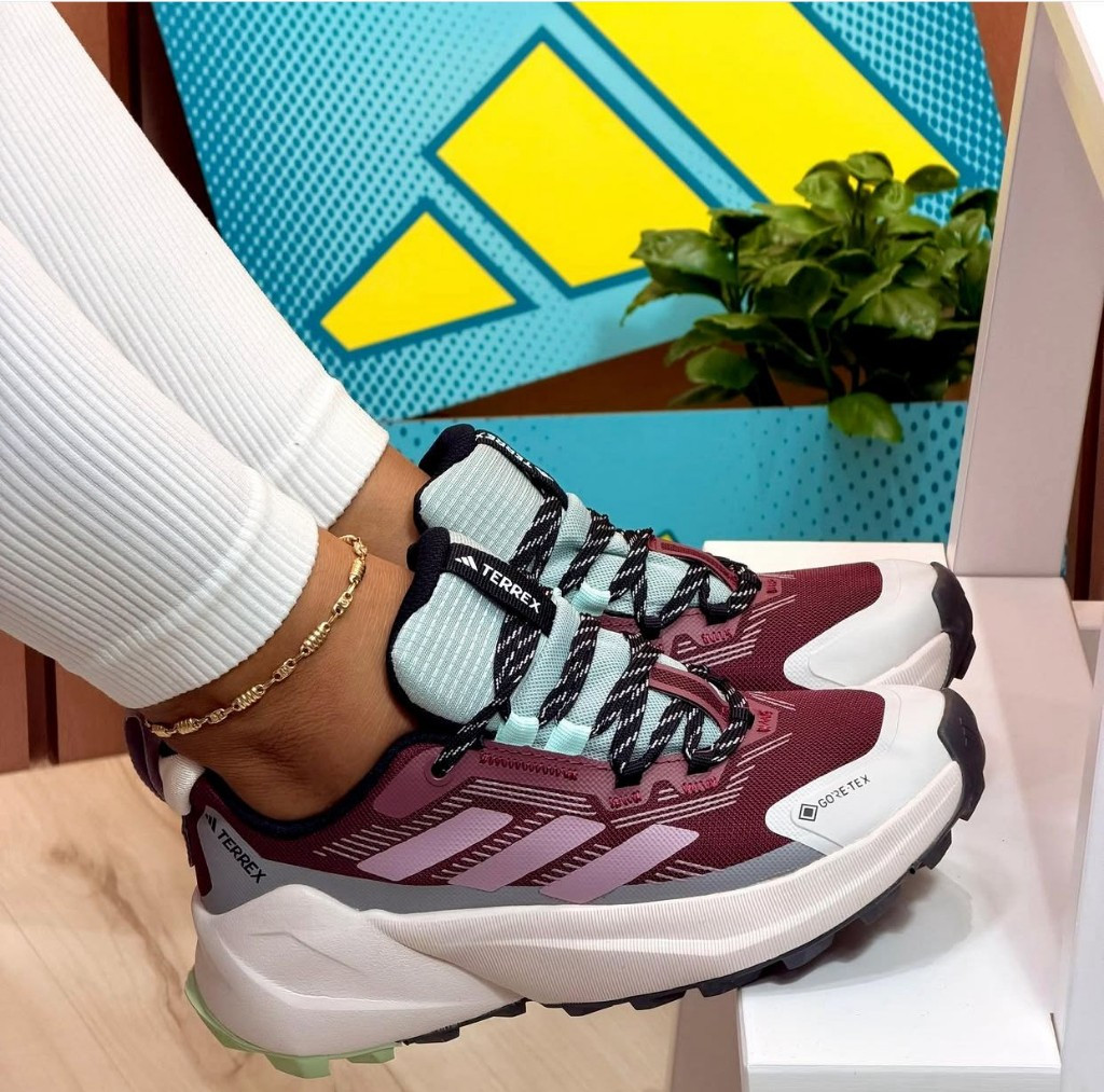 Imagen 1 de ADIDAS TERREX VINO ROSA