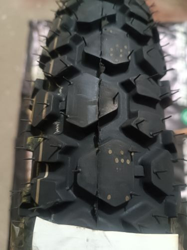 Imagen 1 de MOTO 110/80-18 TT SKY917 8PR 64/P SKY TYRE MIXTA