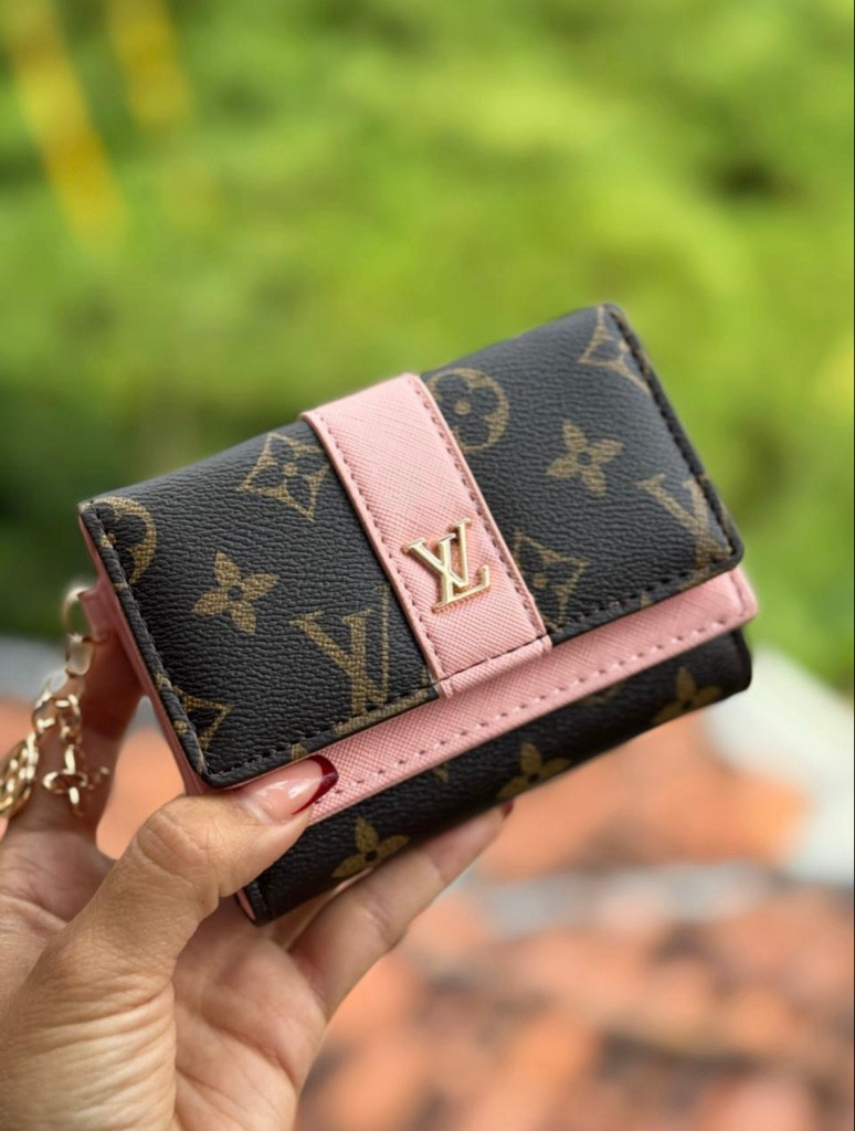 Imagen 1 de Billetera lv nueva colección