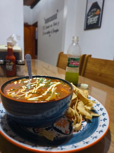 Imagen 1 de Sopa de tortilla (sopa azteca)
