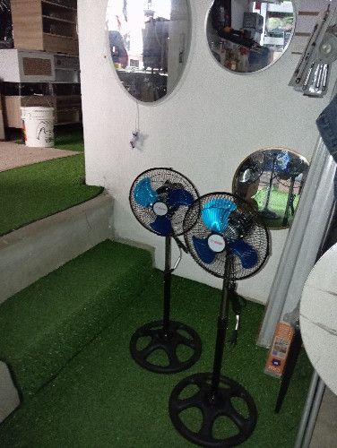 Imagen 1 de Abanico 10" john