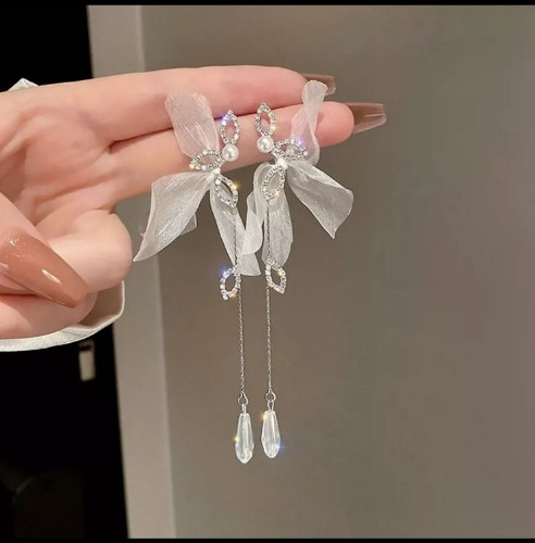 Imagen 1 de Aretes corenos🇰🇷💗