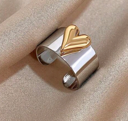 Imagen 1 de Anillo Chunky Plateado Corazón Dorado