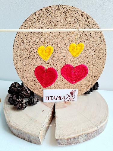Imagen 1 de Aretes 2 Corazones Amarillo y Rojo