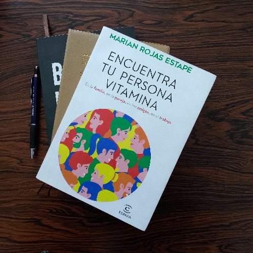 Image 1 of Encuentra tu persona vitamina