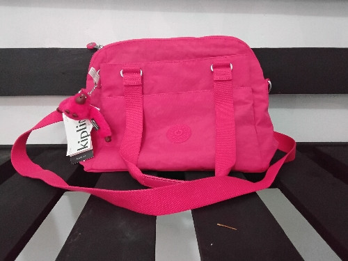 Imagen 1 de Bolsa Kipling mediana coral