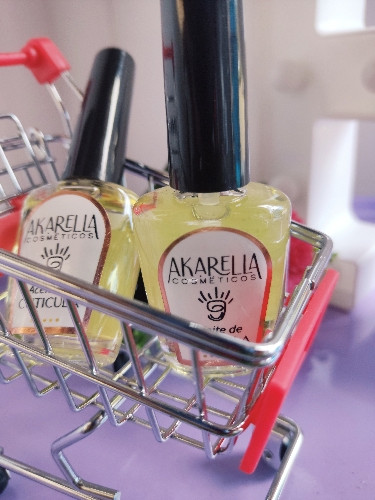 Imagen 1 de ACEITE DE CUTÍCULA X12ML AKARELLA