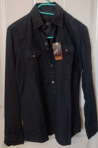 Imagen 1 de CAMISA TALLE S Y M NEGRA