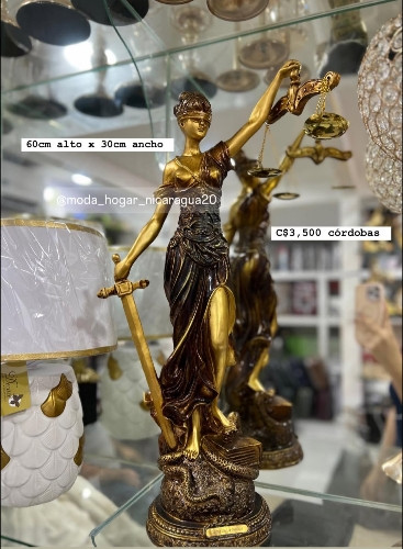 Imagen 1 de Adorno Dama de la justicia 60x30cm