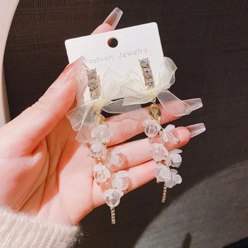 Imagen 1 de Aretes corenos🇰🇷💗 de lazo🎀