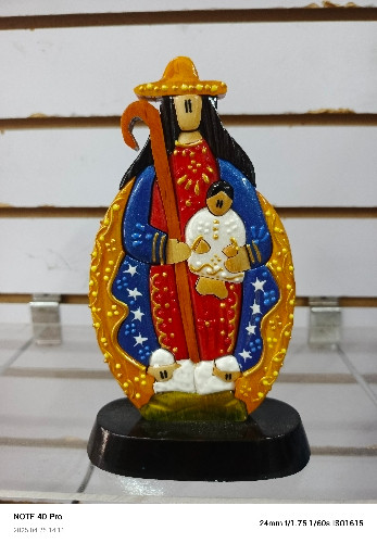 Imagen 1 de Adorno Divina Pastora Mediana