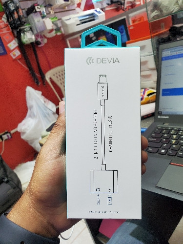 Imagen 1 de Adaptador de iPhone con 2 entradas Devia