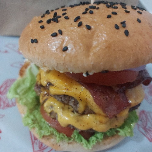 Imagen 1 de BURGER  DOBLE SANTY (2carnes)