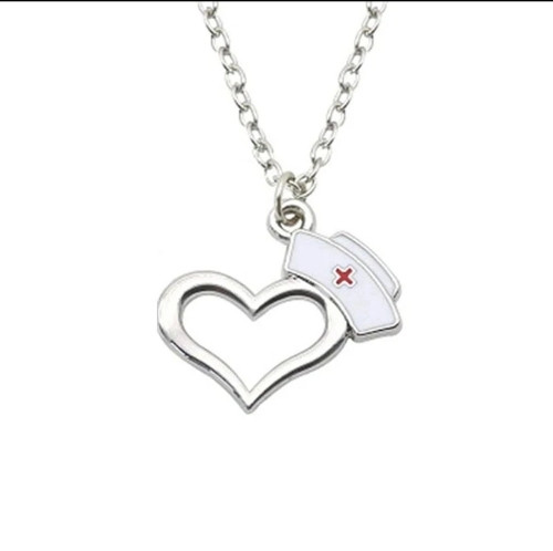 Imagen 1 de Collar de corazón plateado.