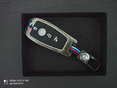 Imagen 1 de 11. Case Mercedes Benz B3