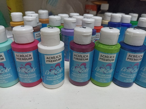 Imagen 1 de Acrílica Premium