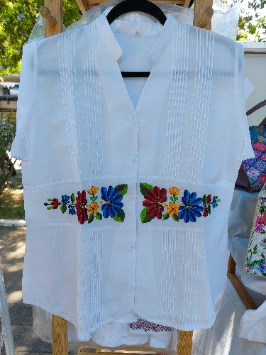 Imagen 1 de Guayabera Dama Flores