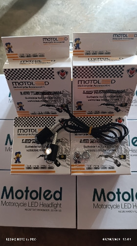 Imagen 1 de Ojo de aguilas amarillo x par