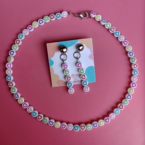 Imagen 1 de Colgante tipo chocker corazones