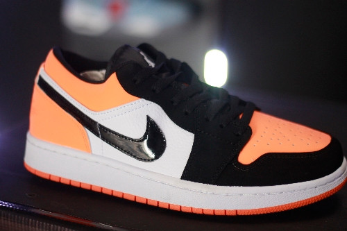 Imagen 1 de Nike Jordan 1 low negro Blanco y naranja reflectivo G5 Americano 