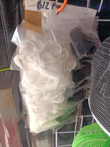 Imagen 1 de abujeta blanca y negra DBAB001