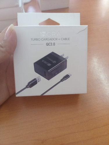 Imagen 1 de 1HORA TURBO CARGADOR+CABLE QC3.0 (GAR092)