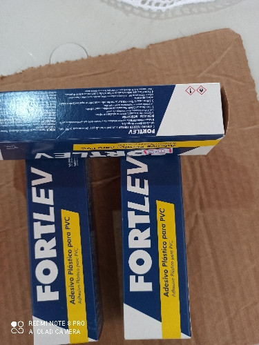 Imagem 1 de  ADESIVA  COLA 75GM TUBO