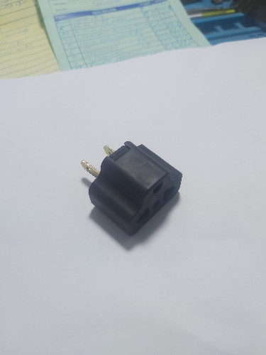 Imagen 1 de Adaptador triple Negro