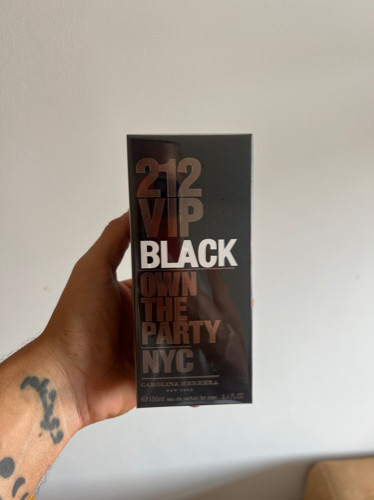 Imagen 1 de AAA 212 VIP Black CH 