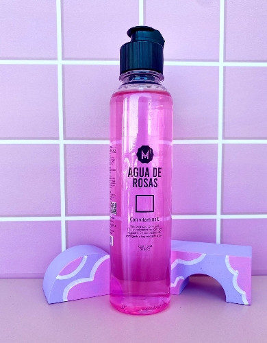 Imagen 1 de Agua de rosas 