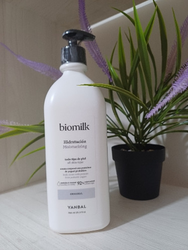 Imagen 1 de Crema corporal todo tipo de piel Biomilk