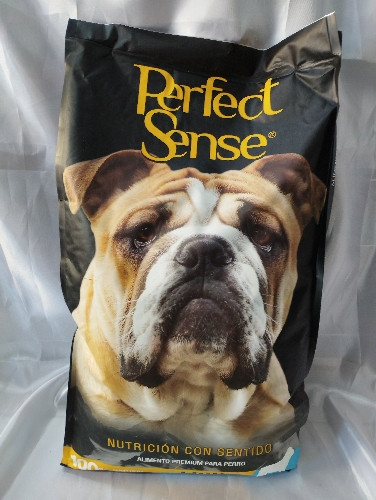 Imagen 1 de Croqueta Perfect Sense Adulto Light Perro (8 Kg)