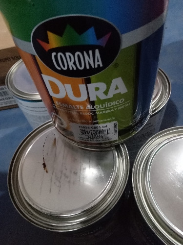 Imagen 1 de 1/4 d pintura negro