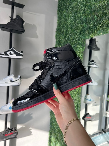 Imagen 1 de Air Jordan 1 High Negro Charol 