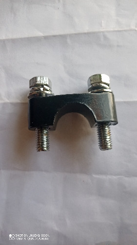 Imagen 1 de Abrazadera de Volante LEÓN (manubrio)