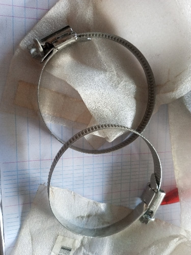 Imagen 1 de ABRAZADERA DE BASE DE CARBURADOR 