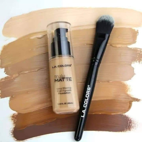 Imagen 1 de Base Truly Matte L.A. Colors