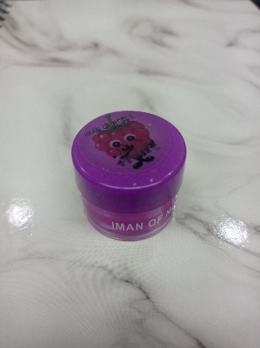 Imagen 1 de Bálsamo de labios de uva 