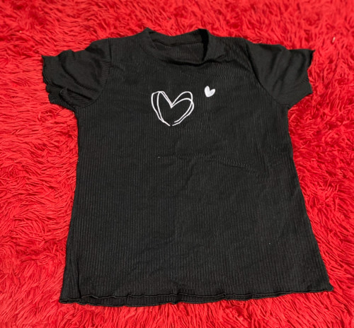 Imagem 1 de Blusa / Bordada Preto Coração